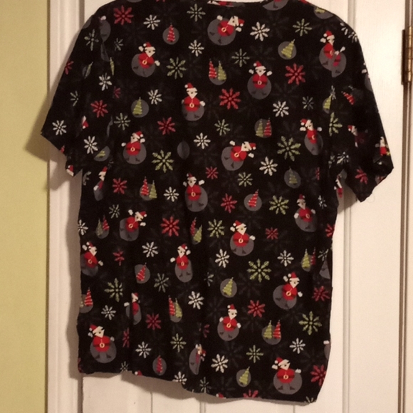 Scrub top - Picture 3 of 3